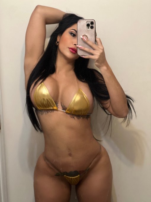 Hola Papi 🔥🔥🔥 https://t.co/Am5yPZED8G