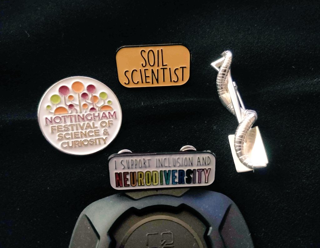 AnaNatalio's tweet image. Pins at the ready for Wednesday
#SciComm #Outreach #SEND #STEM