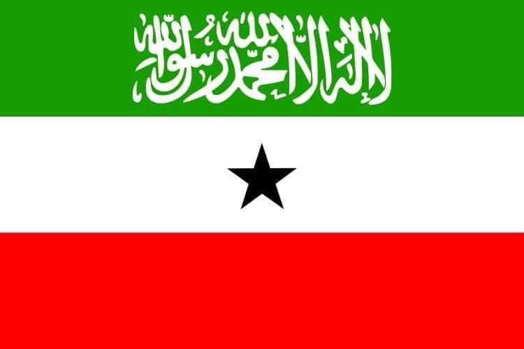 Khallidxashi's tweet photo. Somaliland is a peaceful country that likes to live in peace with neighboring countries and everyone, its citizens are peace loving people 💚🤍❤️
#LasAnod #Peace #Somaliland #Sool_Region https://t.co/dNh1gqhDE7