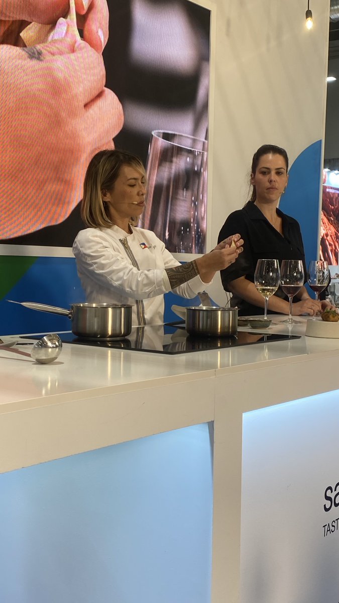 Acabas de encontrar lo mejor del día: las ponencias de la última jornada de <a href="/madridfusion/">madrid fusion</a>, de los profesionales de #GranCanaria que intervinieron ese día 😉
👉🏼 loom.ly/f9KqhgE

#SaboreaGranCanaria #Gastronomia #TastingSpain <a href="/GranCanariaCab/">Cabildo Gran Canaria</a> <a href="/CamaraGCanaria/">Cámara Gran Canaria</a> <a href="/turismogc/">GranCanaria.com 🌴☀️</a>