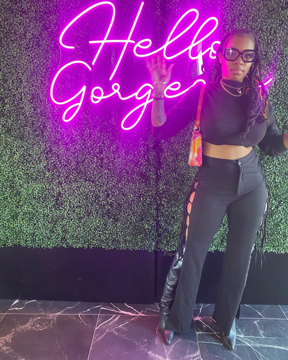 PoohandJada's tweet photo. Hello gorgeous 💕 https://t.co/avOLssMiPA