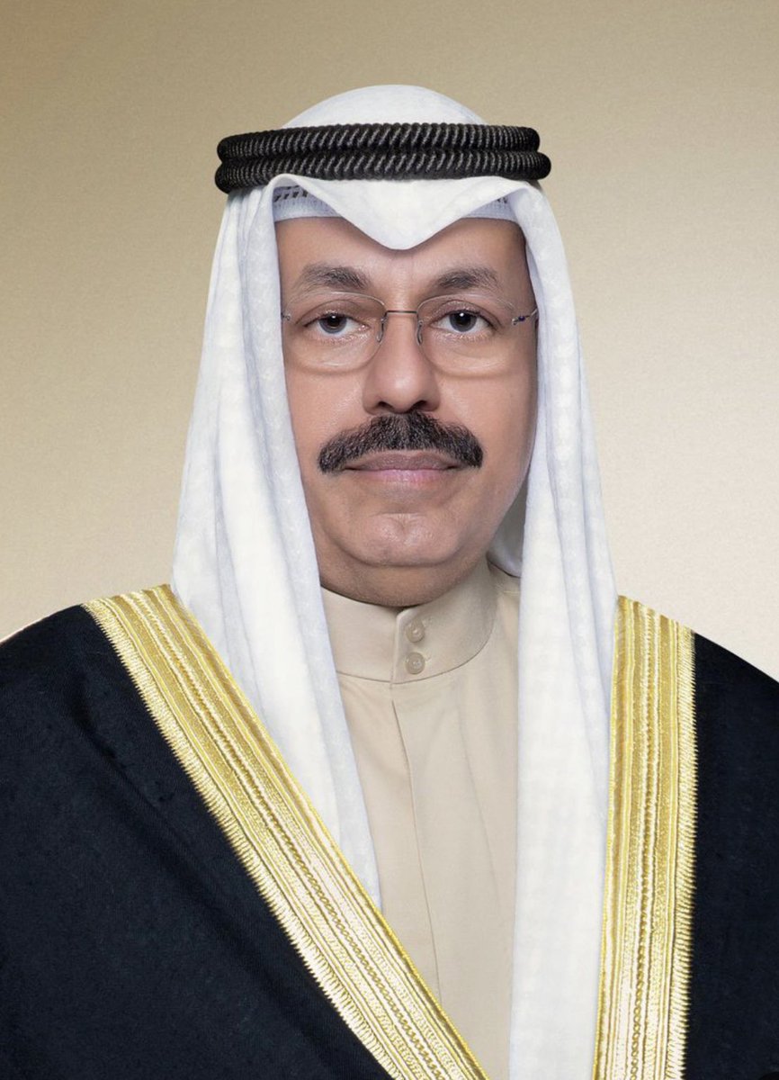 (1)رسالة الى سمو رئيس الوزراء
سمو الشيخ احمد 
بعد ان طال ما طال من ظلم وفساد وتعسف بشتى انواعه في وزارة الكهرباء والماء على مدى سنوات وتخبط اداري وقيادي ادت انعكاساته سلباً على جميع قطاعات الوزارة
واختصر مانواجه بهذا الثريد
<a href="/KuwaitiCM/">مجلس الوزراء الكويتي</a>
<a href="/RiskEngineer77/">Amani S. Buqammaz</a>
#عاملي_وزاره_الكهربا