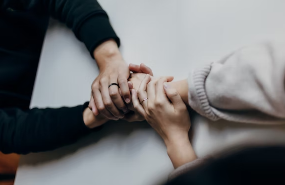 Outpatient rehab is a great option, but works best if you are not facing any kind of risk by staying home. 

apex.rehab/apex-rehab-blo…