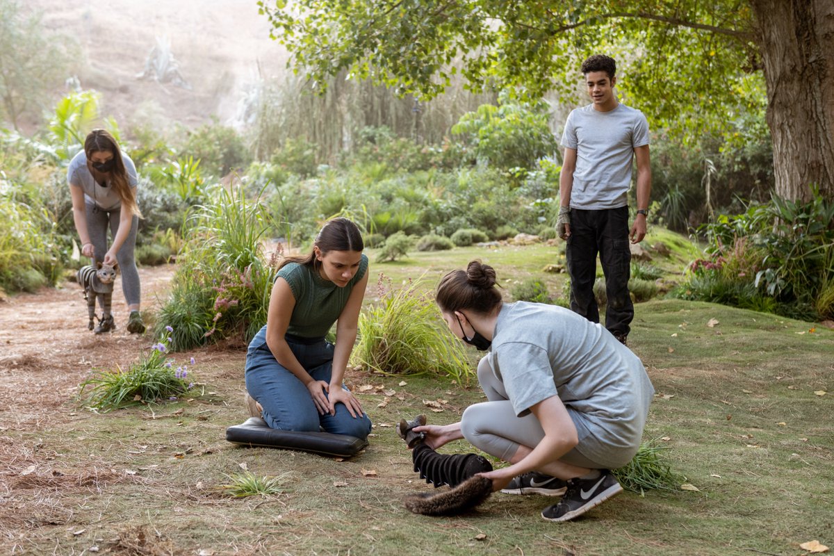 Take a look behind-the-scenes of the final episode of #HisDarkMaterials. 

What was your favourite moment from season 3?
