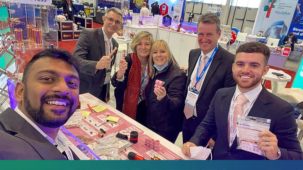 ConexBanninger's tweet photo. The Conex Bänninger USA team is out and exhibiting at AHR this week. If you're going pop on to stand B225 to see live >B< MaxiPro demonstrations and take part in our fun competition 🙌
#ConexBanninger #AHR #BPress #BMaxiPro https://t.co/Mi1boOD0jr