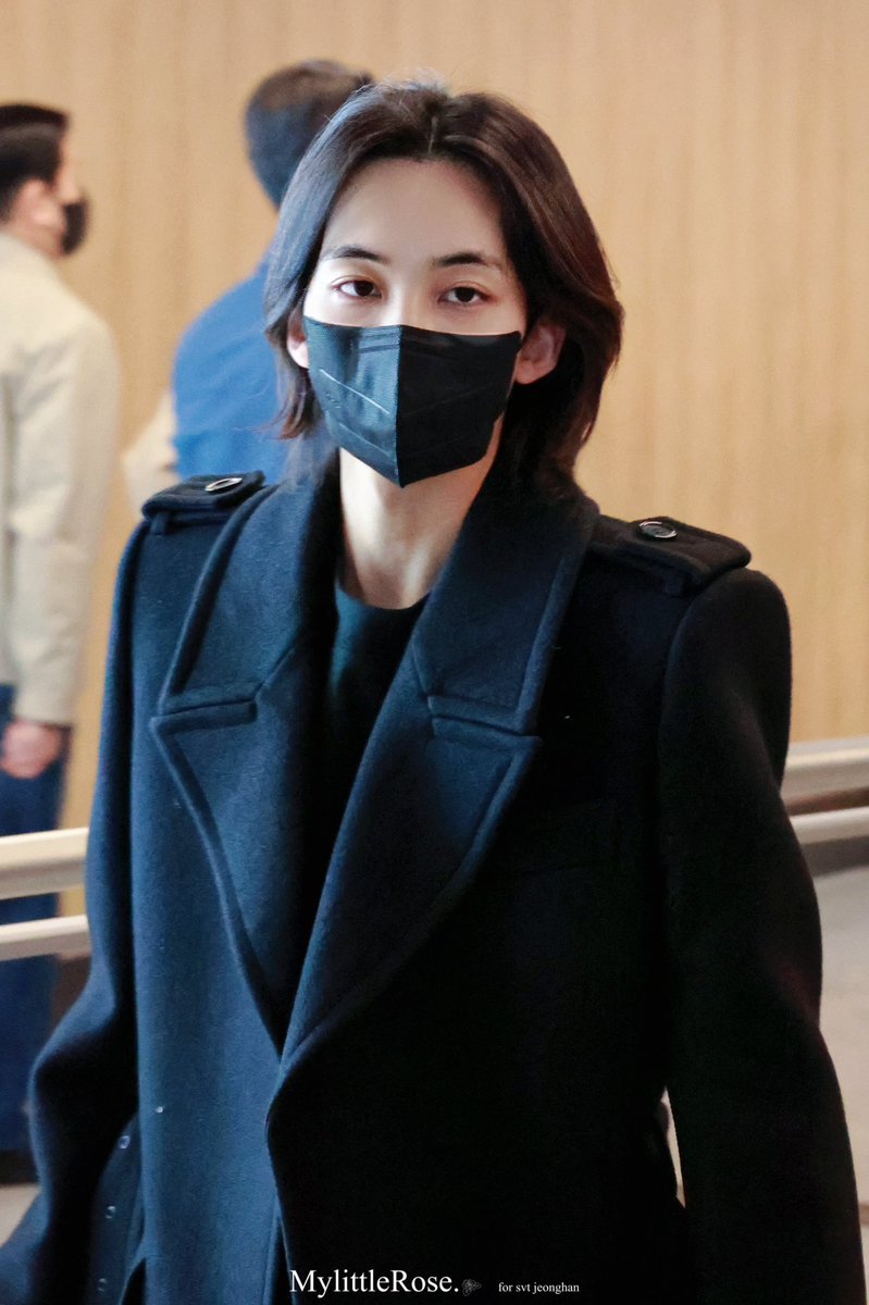 Mylittlerose95's tweet photo. 230206 CDG
#세븐틴                                          #SEVENTEEN                                       
#정한 #JEONGHAN #ジョンハン https://t.co/HziS1mFLfj