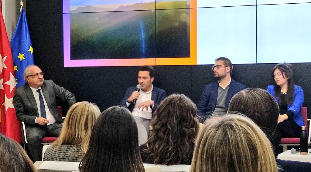 .<a href="/OscarCasado_/">Oscar Casado</a>: "La web3 gracias a la tecnología #blockchain nos va a permitir al ciudadano tener un mayor  control sobre nuestra privacidad en este nuevo Internet y una mayor capacidad para generar recursos para los ciudadanos"