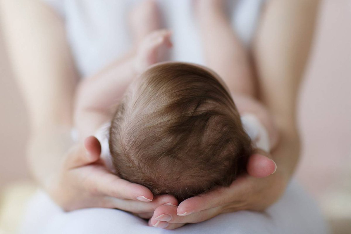 El #citomegalovirus es la primera causa de sordera no genética, afecta entre el 13-15% de fetos infectados, y también la primera causa infecciosa de alteraciones en el neurodesarrollo

🧠 ¿Cómo podríamos mejorar el diagnóstico de estas afectaciones cerebrales?

👇🏻¡Dentro hilo!