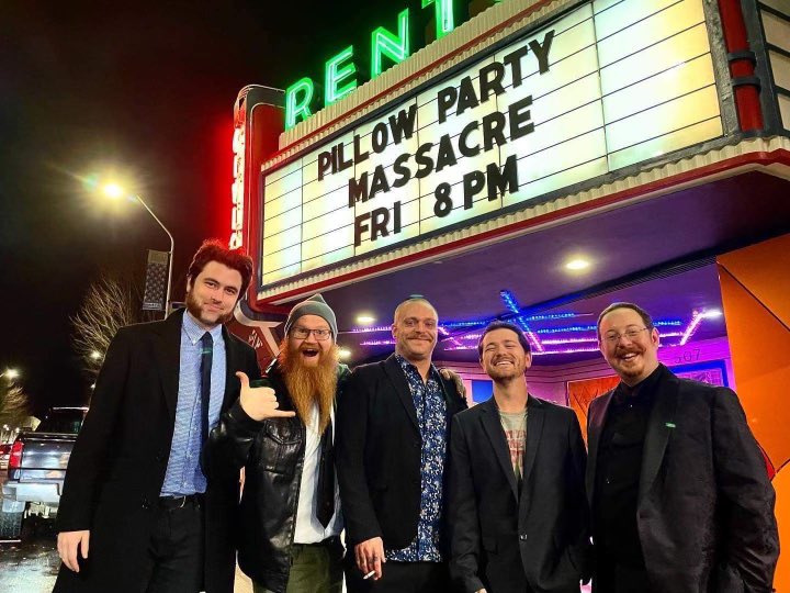 BreakingGlassPx's tweet photo. Pillow Party Massacre, the latest horror feature from Calvin Morie McCarthy, held its World Premiere!

Starring Laura Welsh, Chynna Rae Shurts, Jax Kellington, @SteveLarkin3 &amp; Allegra Sweeney. Produced by 7th Street Productions

#premiere #horror #thriller #slasher #movie #film https://t.co/mlyDcyzNya
