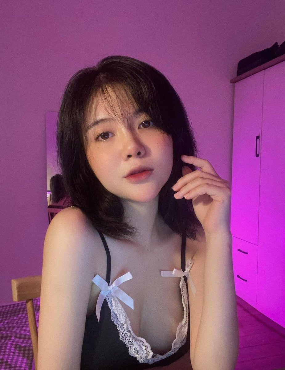 phung22k's tweet photo. Bồn chứa tinh của mấy ck đây https://t.co/mATze1ZAMx
