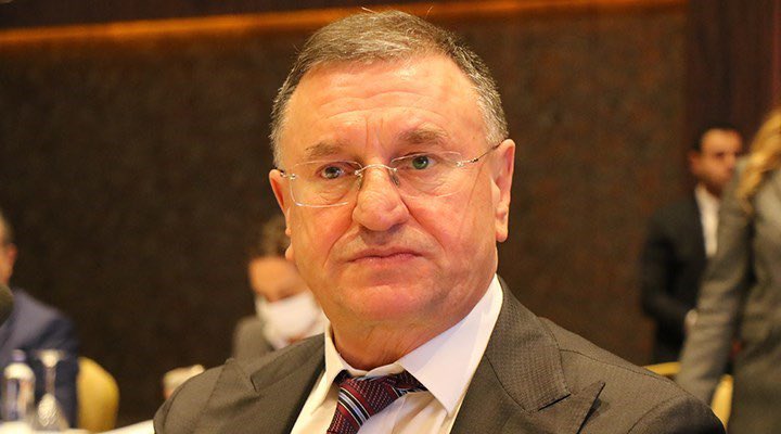 TurkcuPaylasim's tweet photo. 🗣️Hatay Belediye Başkanı Lütfü Savaş:

"Bizim kendi ekiplerimiz de enkaz altında. Dışarıdan gelen ekiplere ihtiyacımız var. Kente ulaşımda çok büyük sorun yok." https://t.co/OYuSwwXXev