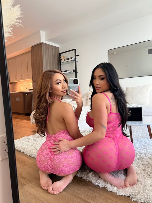 The collabs I&rsquo;ve been dropping lately is 👩🏻&zwj;❤️&zwj;💋&zwj;👩🏻🔥🤌🏼 https://t.co/ItwoNur42W https://t.co/2746X5Dx<a href="/tag/onlyfanspromo"class="tags"><span>#onlyfanspromo</span></a><a href="/tag/ofcontent"class="tags"><span>#ofcontent</span></a><a href="/tag/ofcreator"class="tags"><span>#ofcreator</span></a><a href="/tag/mariemadore"class="tags"><span>#mariemadore</span></a>