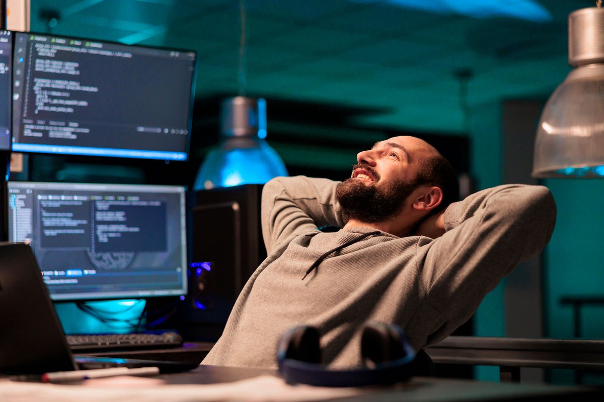 favethemes tweet media