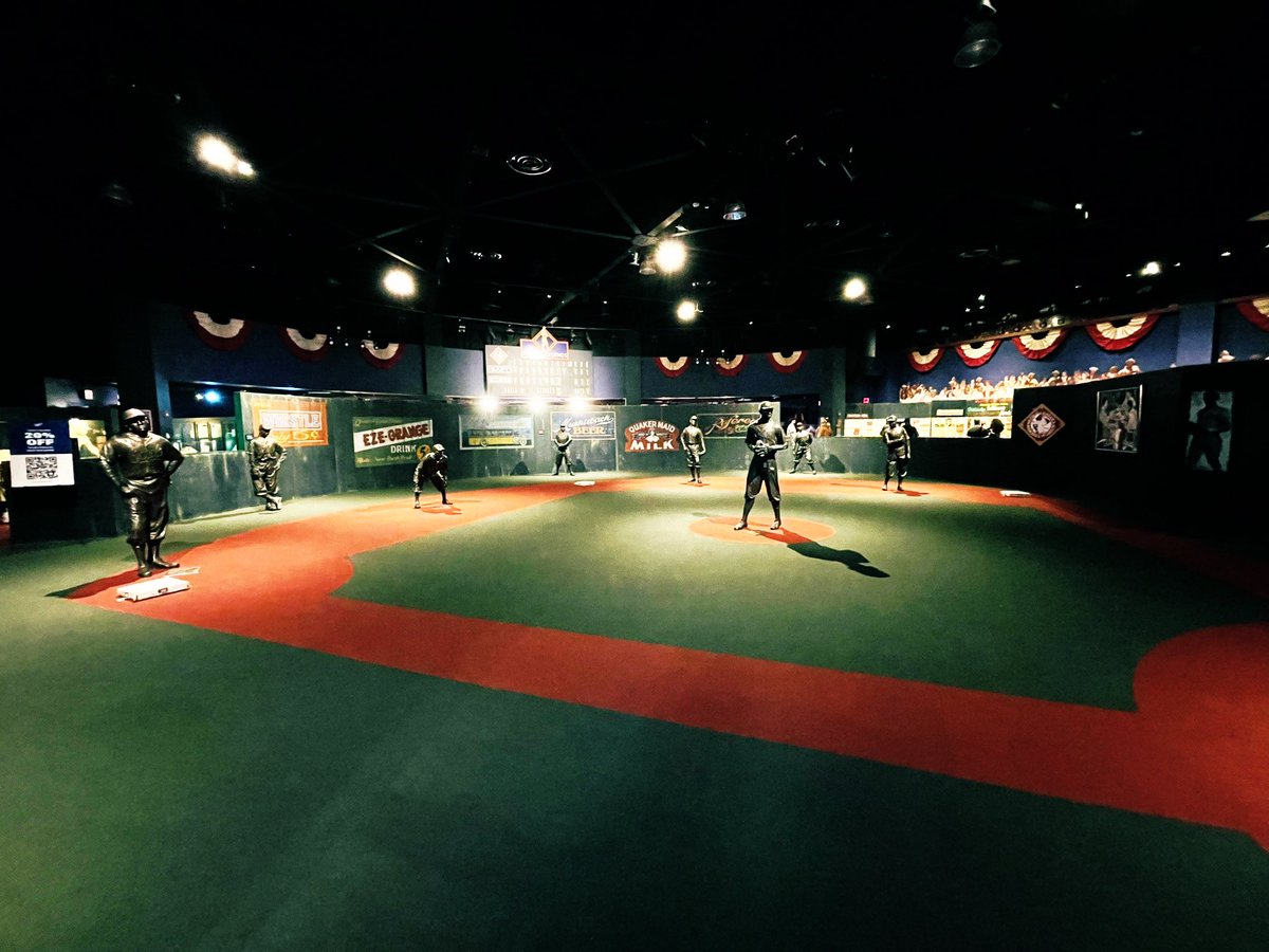USatBSHS's tweet photo. Happy Black History Month!

This month, we celebrate those who came before us that paved the way for where we are today. Thanks to the @Royals for allowing us to check out the NLBM for free! Be sure to check out our posters in the hallways outside of 401 this month for more info! https://t.co/Sp9ukhwIP5