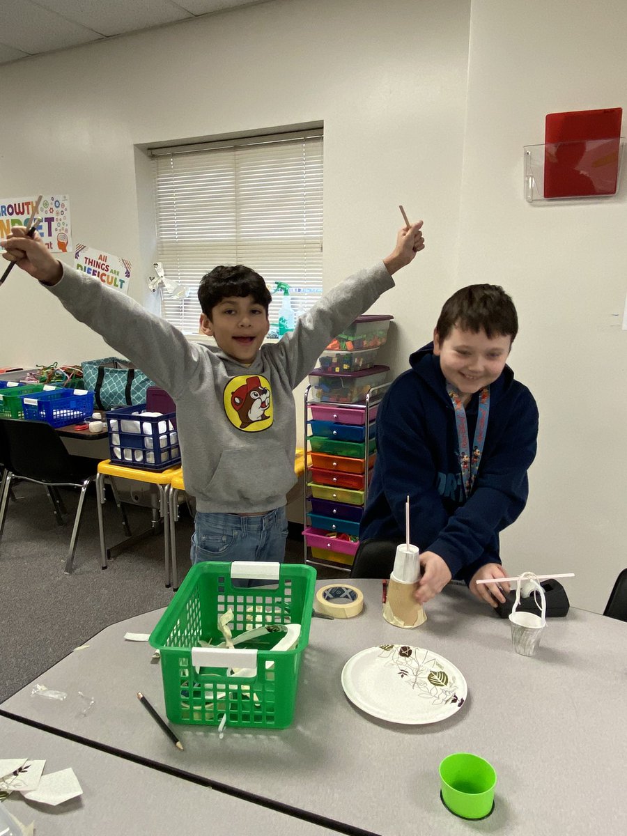 LPFrizzle's tweet photo. Favorite moments in STEM Lab this last week. #ChooseLP #LPSTEM @stemlpisd https://t.co/ycwaYysB6H