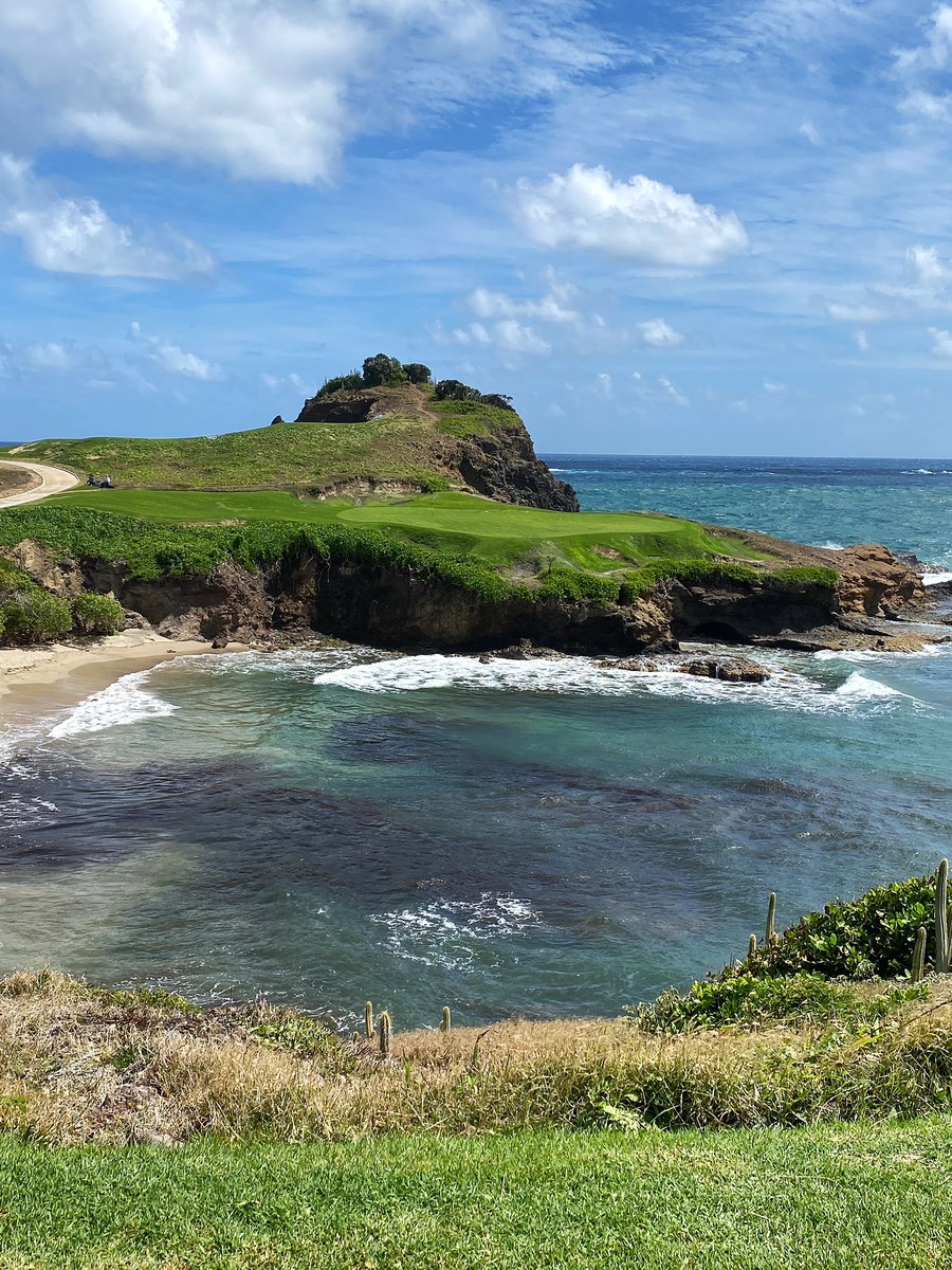 BobWeeksTSN's tweet photo. Had a sneak peak of @CabotSaintLucia today. Wow!! This is going to be spectacular. https://t.co/44xbLoPQjG