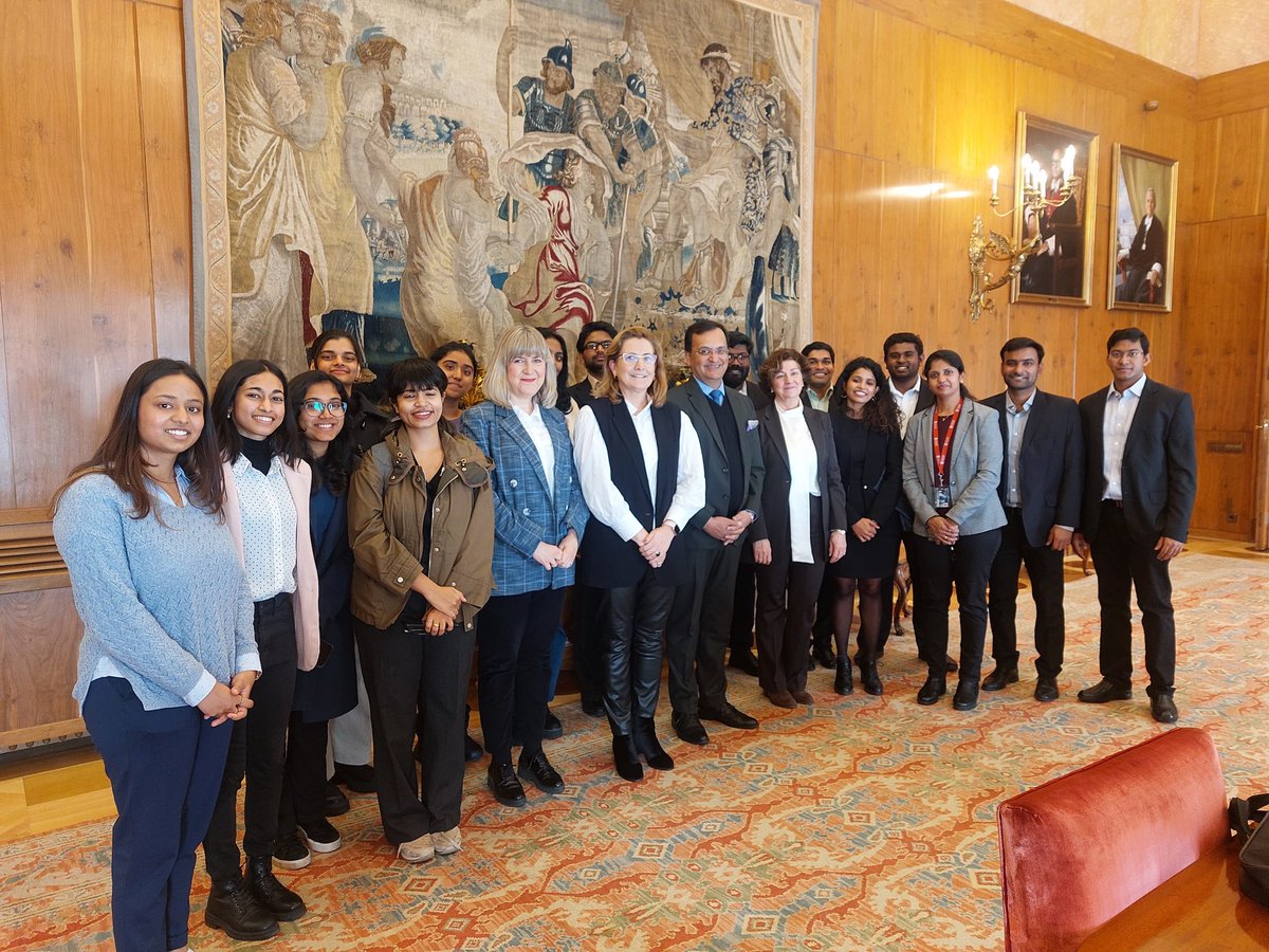 rbaenamolina's tweet photo. It was a pleasure to have his Excellency Dinesh K Patnaik, Ambassador of India in Spain at @unav Great meeting with our students from India @derecho_unav #UNMUN @IndiainSpain https://t.co/VwvTFEYTj5