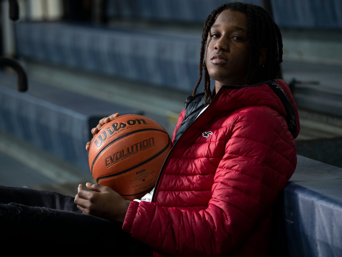 Toyloy Brown III (@tj3rd_) on Twitter photo "He’s been through a lot, ... this stuff would have made anybody be like, ‘I’m done with this. I quit.' But I think it’s been his fuel," said Candis Mobley, Shane's mother.
<a href="/Shane1cherry/">shane2🚶🏽♂️</a> of <a href="/AustinEastHS/">Austin-East HS</a> carries basketball dreams of fallen best friend
knoxnews.com/story/sports/h… "He’s been through a lot, ... this stuff would have made anybody be like, ‘I’m done with this. I quit.' But I think it’s been his fuel," said Candis Mobley, Shane's mother.
<a href="/Shane1cherry/">shane2🚶🏽♂️</a> of <a href="/AustinEastHS/">Austin-East HS</a> carries basketball dreams of fallen best friend
knoxnews.com/story/sports/h…