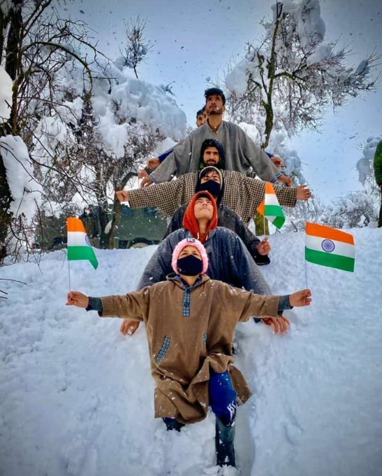 BareenRizvi's tweet image. &quot;Let&apos;s come together to promote peace and harmony in Kashmir. Let&apos;s reject hate and embrace unity, respect and dignity for all. #PeaceInKashmir #UnityForKashmir 🕊️&quot;