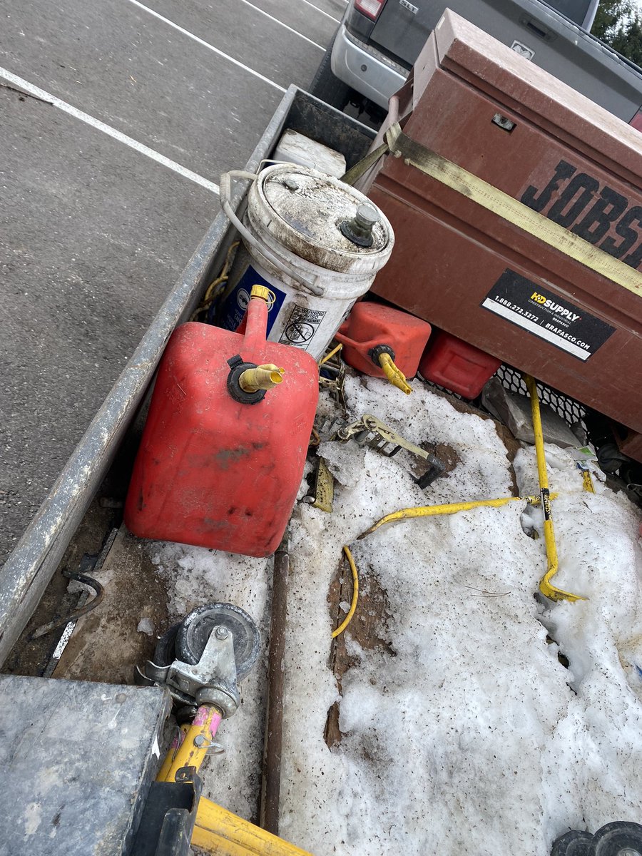 CstTaraso9345's tweet photo. Stopped this combo on Dundas.  Numerous issues including no trailer safety chains, two flat trailer tires, insecure dangerous goods, overweight on RGW, no annual inspections

Truck had NO insurance.  

Driver (owner) charged and summonsed to court.  Out of service. #RoadSafety https://t.co/Uj7dhFMiHn