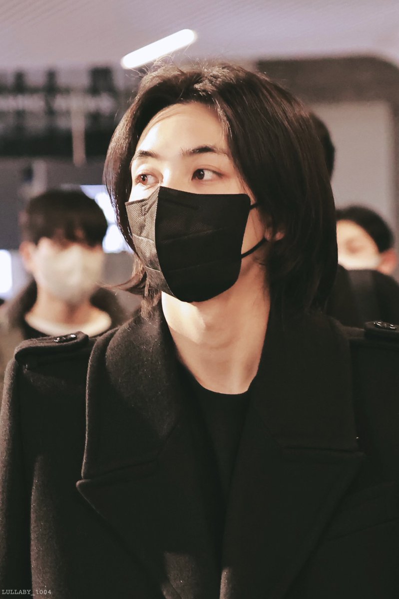 lullaby_1004yjh's tweet photo. 20230206 CDG🛬️ HD

#정한 #윤정한 #JEONGHAN
#ジョンハン #尹净汉 
#세븐틴     #SEVENTEEN https://t.co/3BIgxEND1N