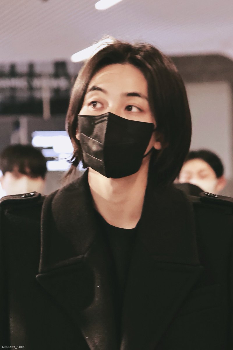 lullaby_1004yjh's tweet photo. 20230206 CDG🛬️ HD

#정한 #윤정한 #JEONGHAN
#ジョンハン #尹净汉 
#세븐틴     #SEVENTEEN https://t.co/3BIgxEND1N