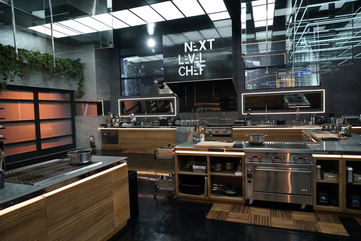 FoodClubFOX's tweet image. Counting down the days until Season 2! 😱 👏