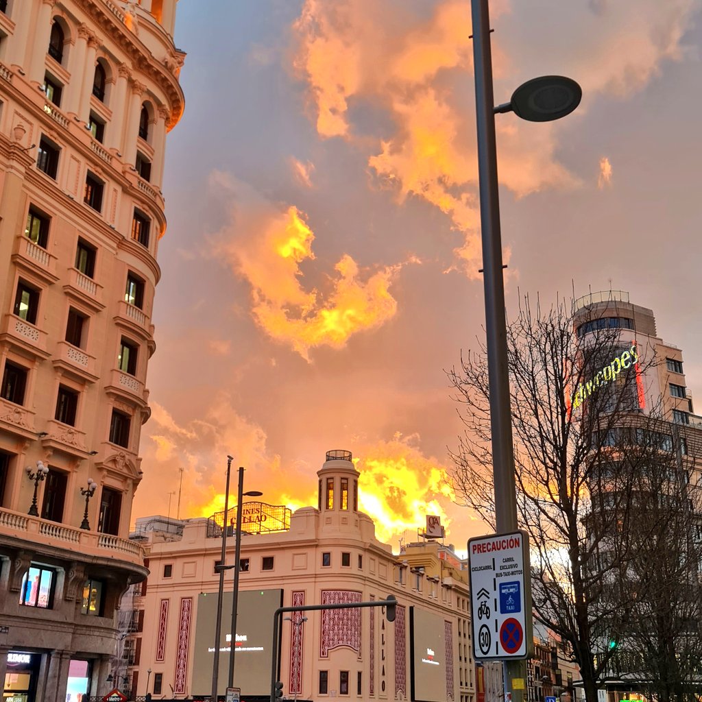 JARivero11's tweet photo. Acompanyar sense competir ni entorpir.
26a lliçó: Recolzar.
#FormIJ #Madrid https://t.co/xTkK4hqMuC