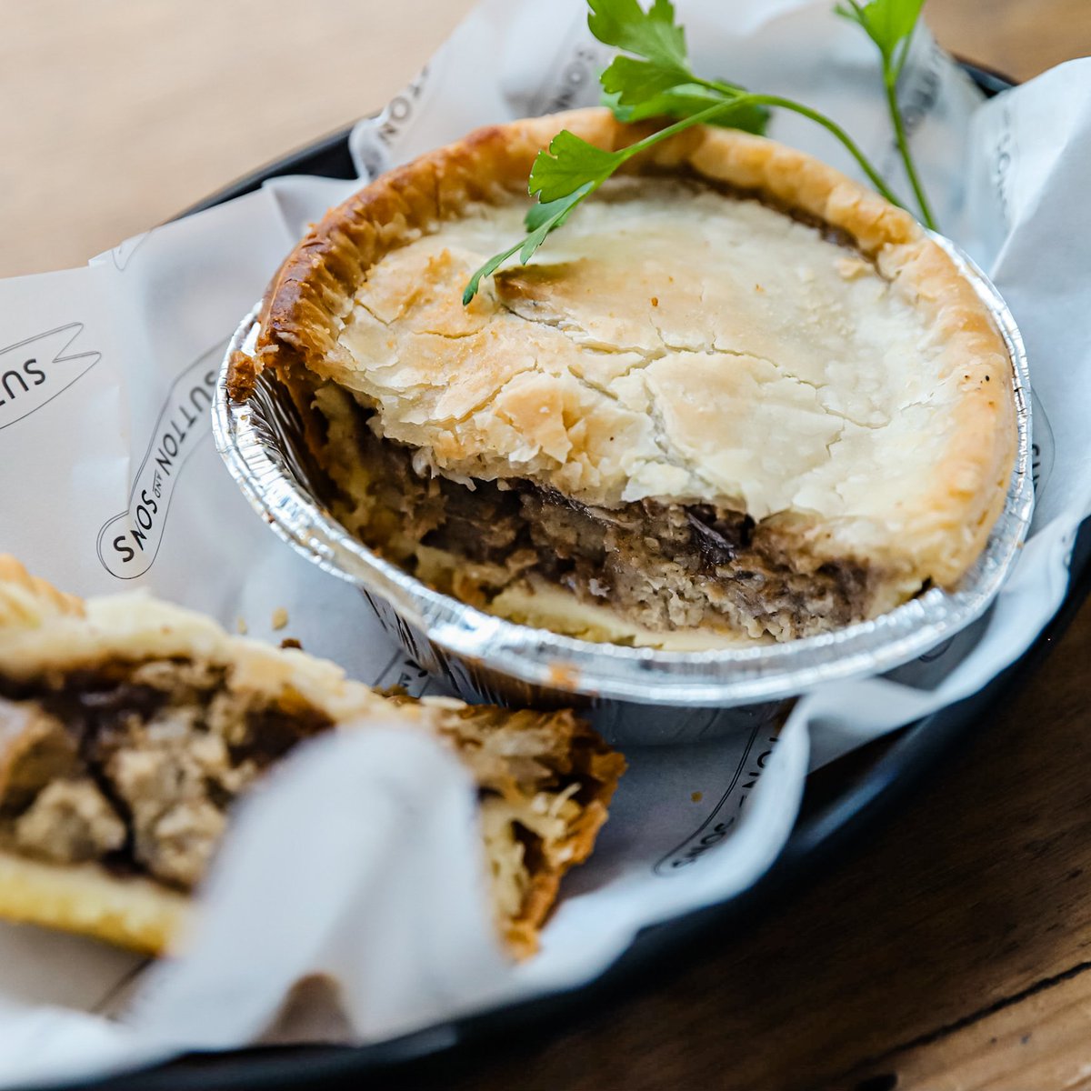 Honestly is there anything more comforting than a #vegan pie? 🥰