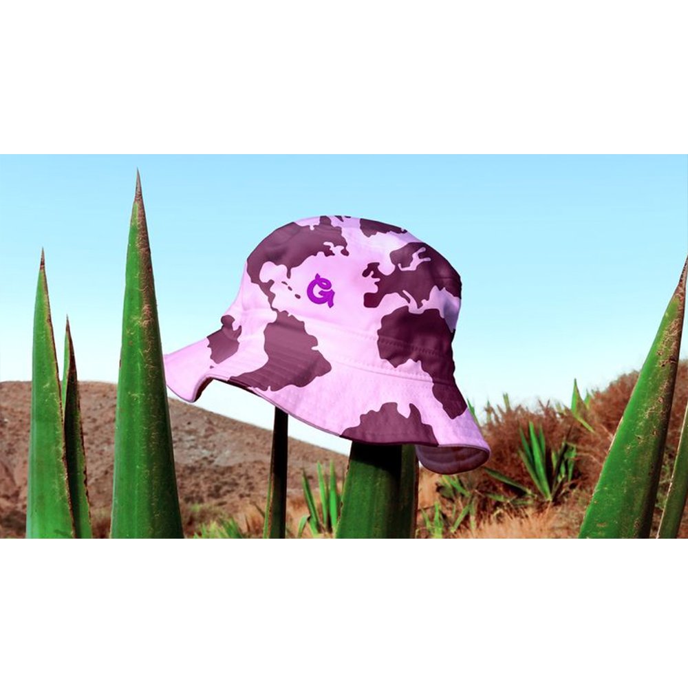 This Week on Why? 👀

Going by <a href="/_DesignStudio_/">DesignStudio</a> A lovely identity overall, but it's that achingly perfect mark that stands out. Such a fun concept, executed with exquisite precision - without losing any of its energy or life.

By @mikereedwords 

More at why.design