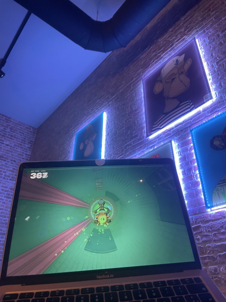 66Carme's tweet photo. Can´t wait to hit our highest score after 3 weeks non-stop playing #dookeydash @BoredApeYC https://t.co/2Fgu1djK92