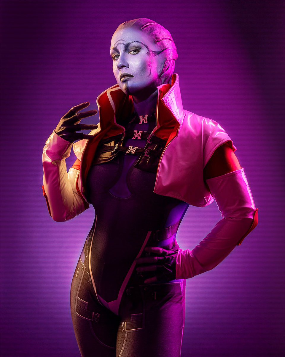 Soylent cosplay ️ New Year New Panic on Twitter: "I feel so cool in this shot 😭😭"