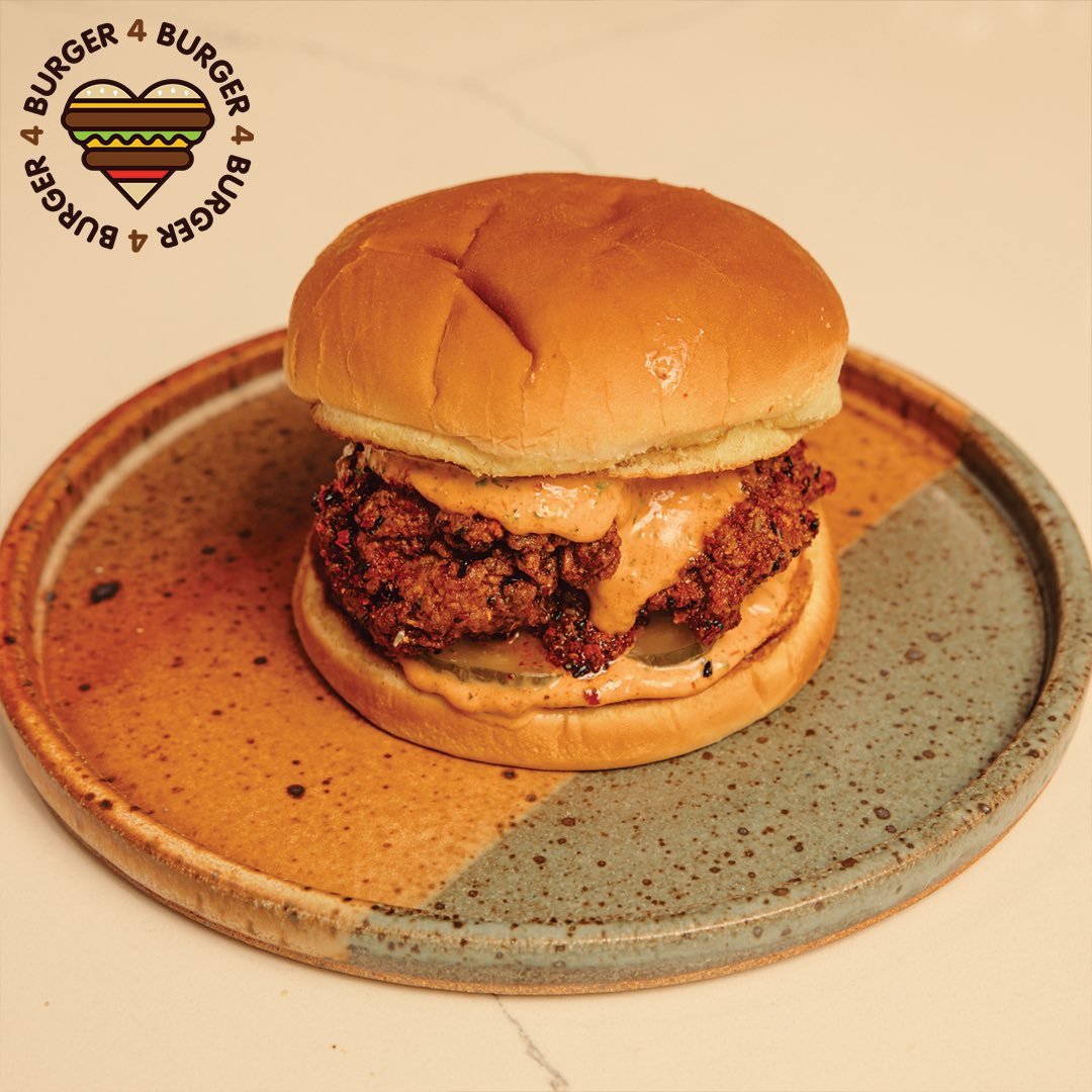 lilwoodys's tweet photo. Today’s the day! For every K²FC sandwich you purchase TODAY 2/6 we will match you and donate the same amount of burgers to @kenjilopezalt’s #Burger4BurgerProgram beneficiary, @nokidhungry WA, whose focus is on putting an end to childhood hunger in King County.
we close at 9pm! https://t.co/ToLGbJ2YW9