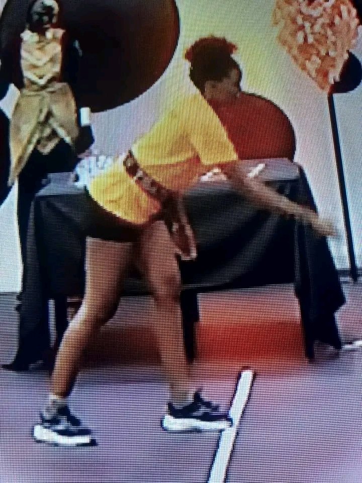 Check_It_Oout's tweet photo. @BigBroAfrica 😏 https://t.co/5hNsLuaV7W
