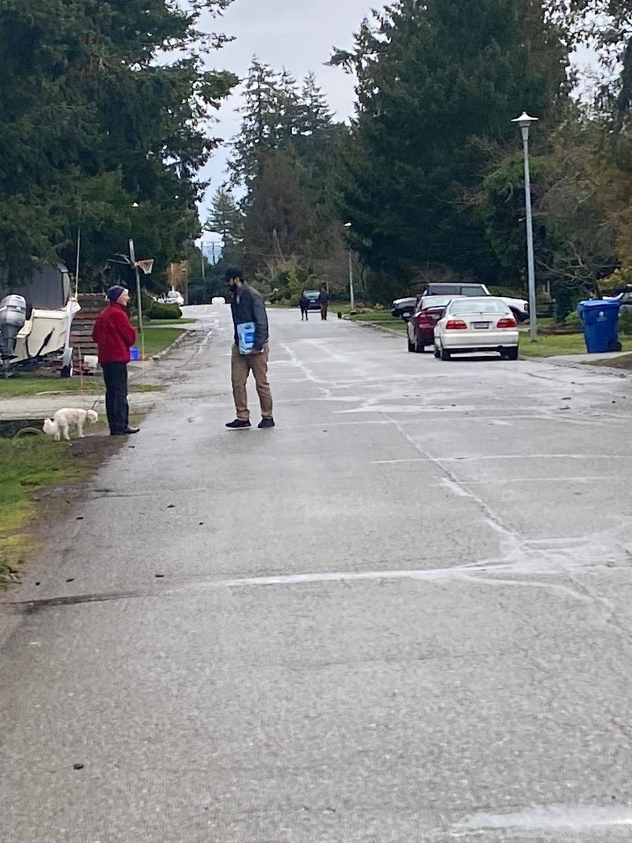 ubhatti23's tweet photo. Due to the rise of #Islamophobia around the world where people have attempted to burn the #HolyQuran, @AMYA_BC traveled to Vancouver Island to spread the peaceful and beautiful teachings of #Islam and have a two way dialogue to remove misunderstandings about #Islam. https://t.co/vB1VL3AUFM