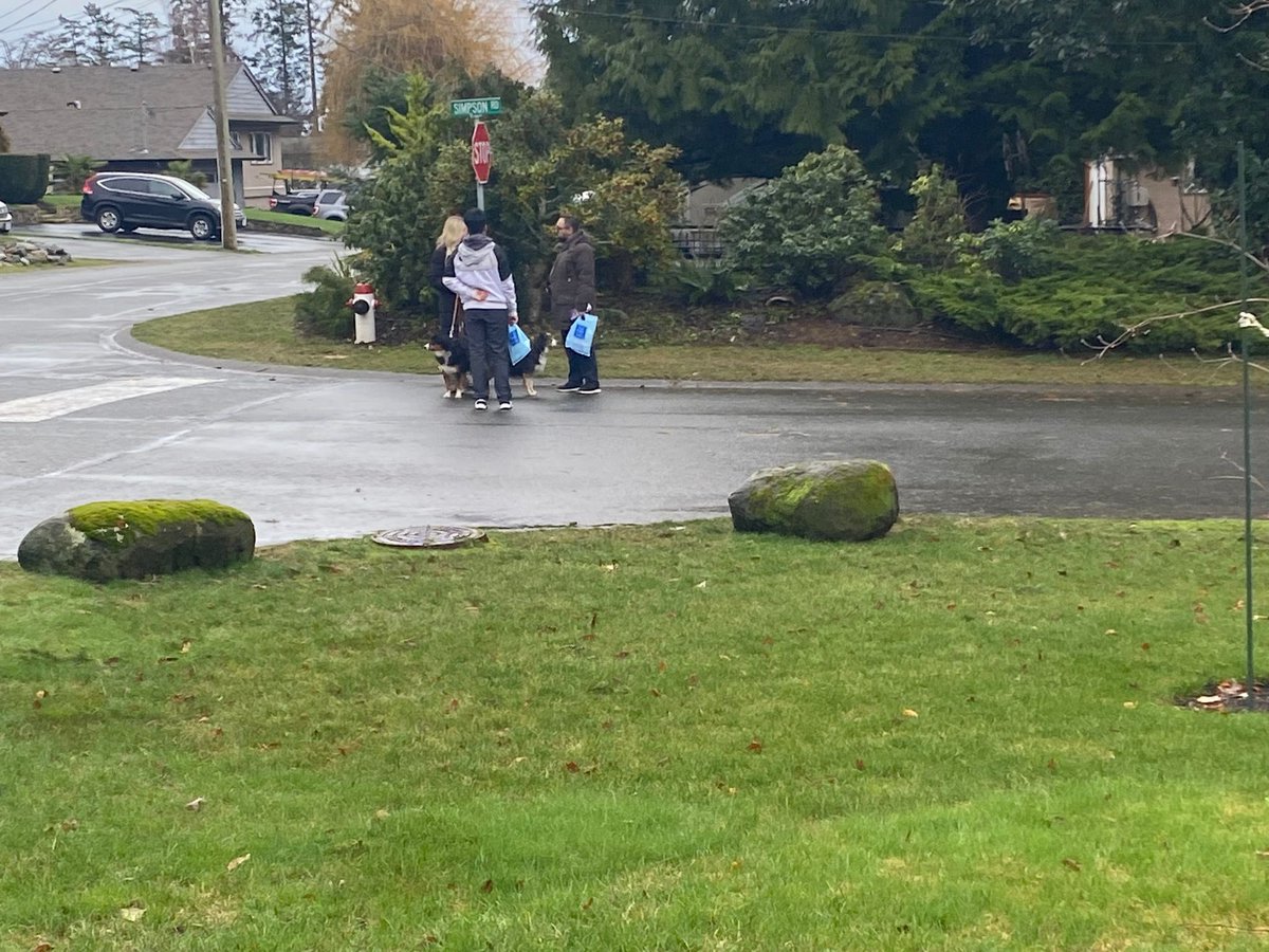 ubhatti23's tweet photo. Due to the rise of #Islamophobia around the world where people have attempted to burn the #HolyQuran, @AMYA_BC traveled to Vancouver Island to spread the peaceful and beautiful teachings of #Islam and have a two way dialogue to remove misunderstandings about #Islam. https://t.co/vB1VL3AUFM
