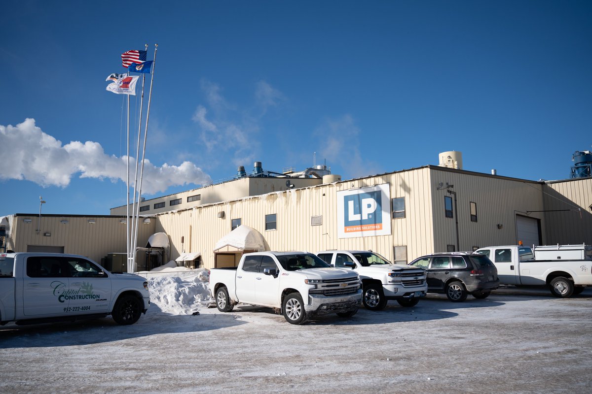 This weekend, our team toured the LP SmartSide Mill in Two Harbors, MN!
Thank you to the LP-Two Harbors team for having us!
#ThereWhenYouNeedUs #Roofing #Siding #lpsmartside #SidingContractor #HomeReno #homerenovation