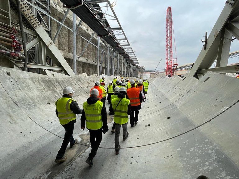 Sopralluogo a #Lonato insieme al Ministro delle Infrastrutture e dei Trasporti #MatteoSalvini: abbiamo visitato il cantiere della seconda canna della #galleria Lonato, una delle opere più importanti della nuova tratta ferroviaria Alta Velocità/Alta Capacità #BresciaEst-#Verona.