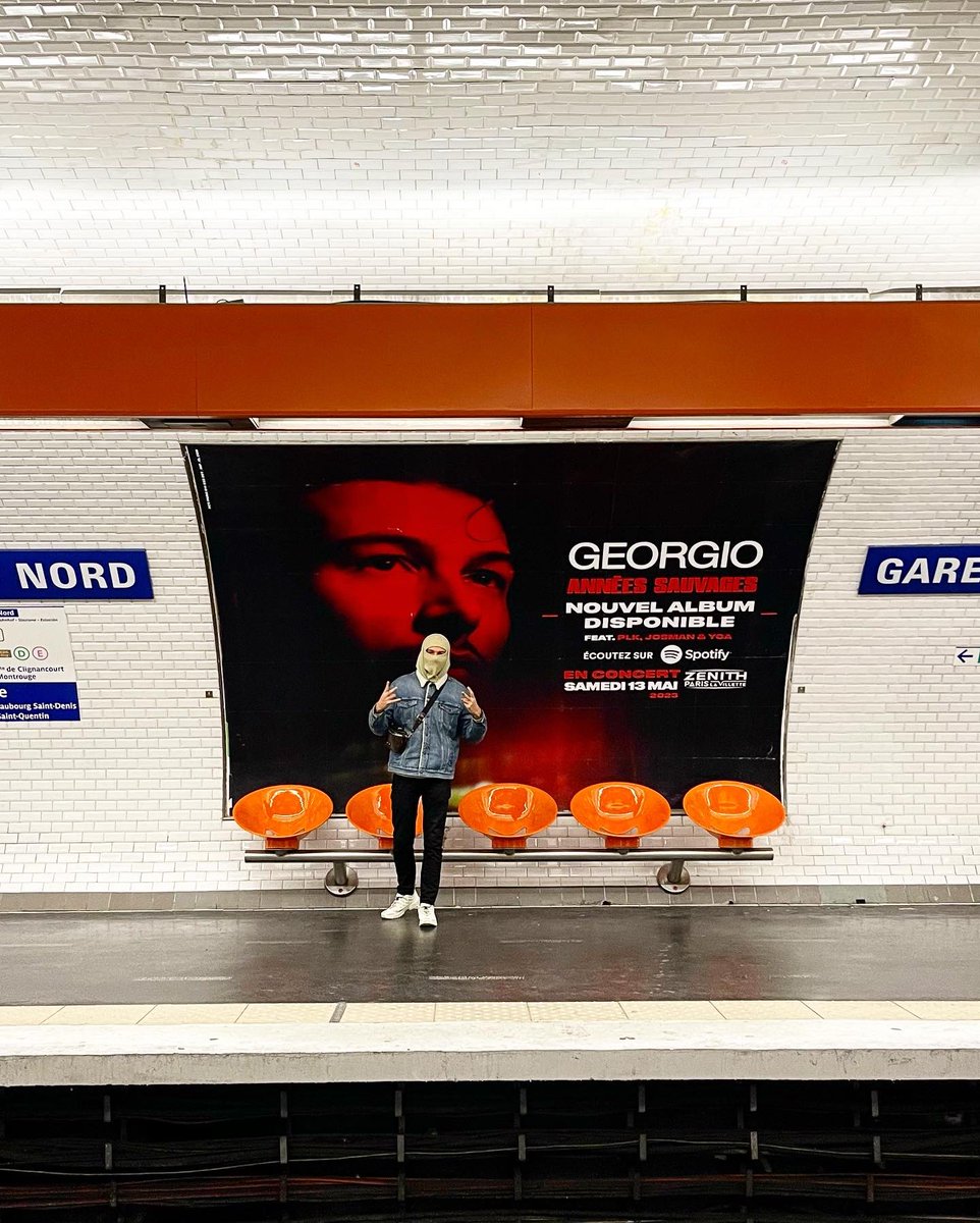 Georgioxv3's tweet image. J’ai l’impression de vous dire merci à chaque post… mais « Années Sauvages » est numéro 1 du top album mid week🥇 alors MERCI hein 😂✨