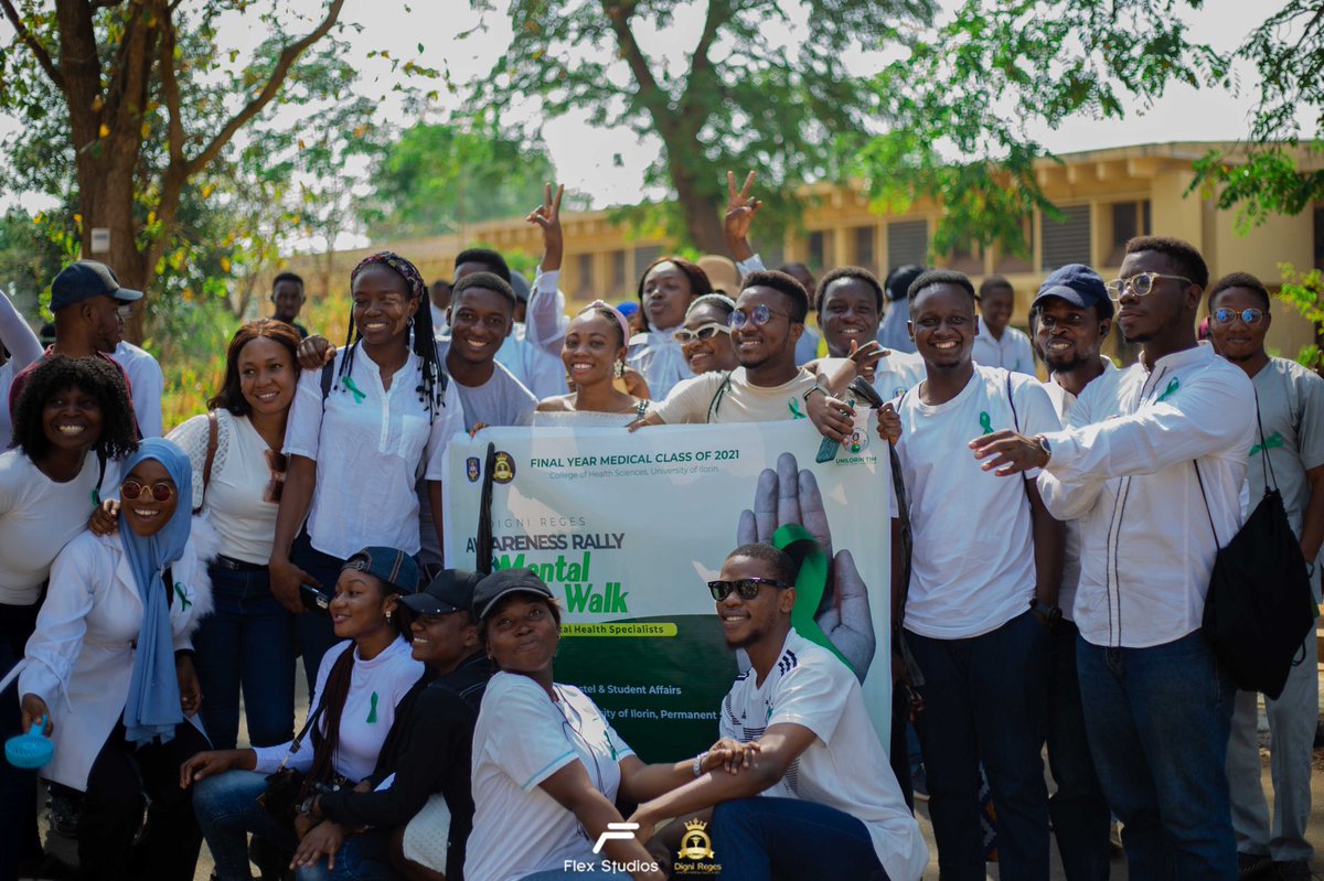 DigniReges21's tweet photo. DAY 2🔥🔥🔥
MEDICAL AWARENESS RALLY AND MENTAL HEALTH WALK✊🏾✊🏾
#FinalYearWeek #DR21 https://t.co/JkBlkoblS7