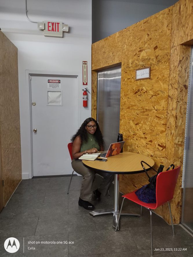 GrahamWindham's tweet image. Our Graham Interns enjoyed a "Chat and Chew" at the O.U.R. Place FEC. Interns were able to network, and learn more about O.U.R. Place's work in #Huntspoint.