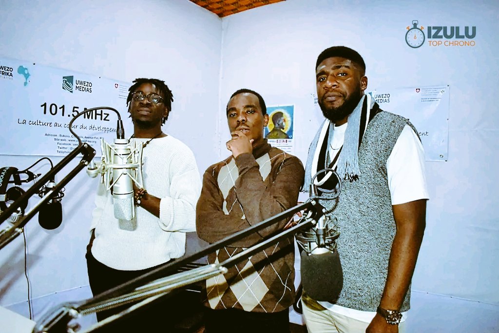 MushagalusaMun1's tweet photo. Great time spent alongside @jean_luc_rama and @bazir_say on the show IZULU TOP CHRONO as part of the #yowe media tour, see you on Saturday at Radio SVEIN 🥳🥳✨✨

Watch the full show here https://t.co/CN9UzCgMir https://t.co/Z2xuynEheK