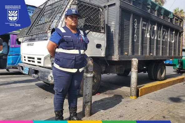 👨‍✈✋PLAN SOL #Seguridad, #Orden y #Limpieza🤚👩‍✈
🔴 Ejercemos el principio de autoridad en la avenida Los Pinos, siendo los espacios liberados de tricicleros que ocupaban la vía pública ocasionando caos y desorden.
#IndependenciaDistritoDeOportunidades