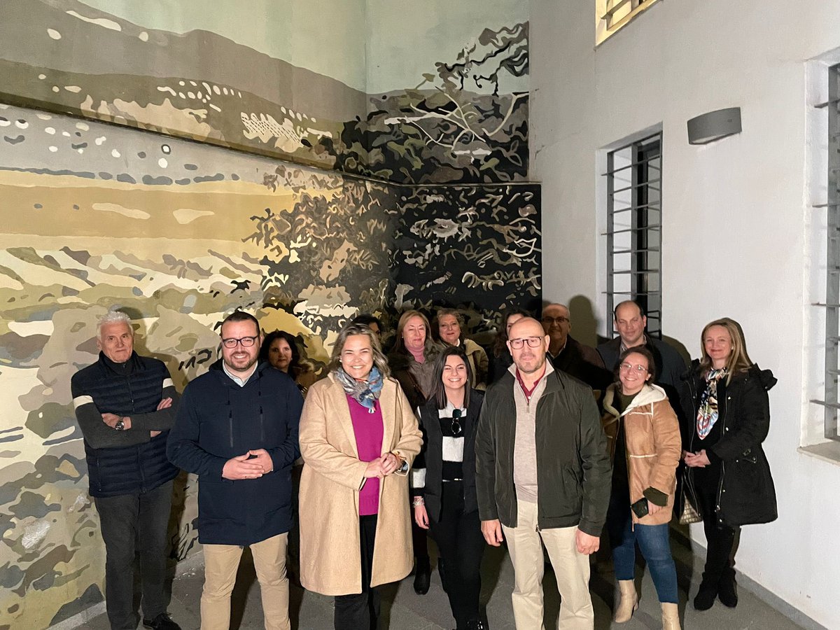 ppmontillaes's tweet photo. 🔊En la tarde de hoy presentamos la candidatura a la alcaldía de Montilla de nuestro compañero @Fedecda 
Estamos convencidos de que es la mejor opción para liderar este proyecto tan importante con ilusión, valentía y experiencia. https://t.co/FOJlYspnKp