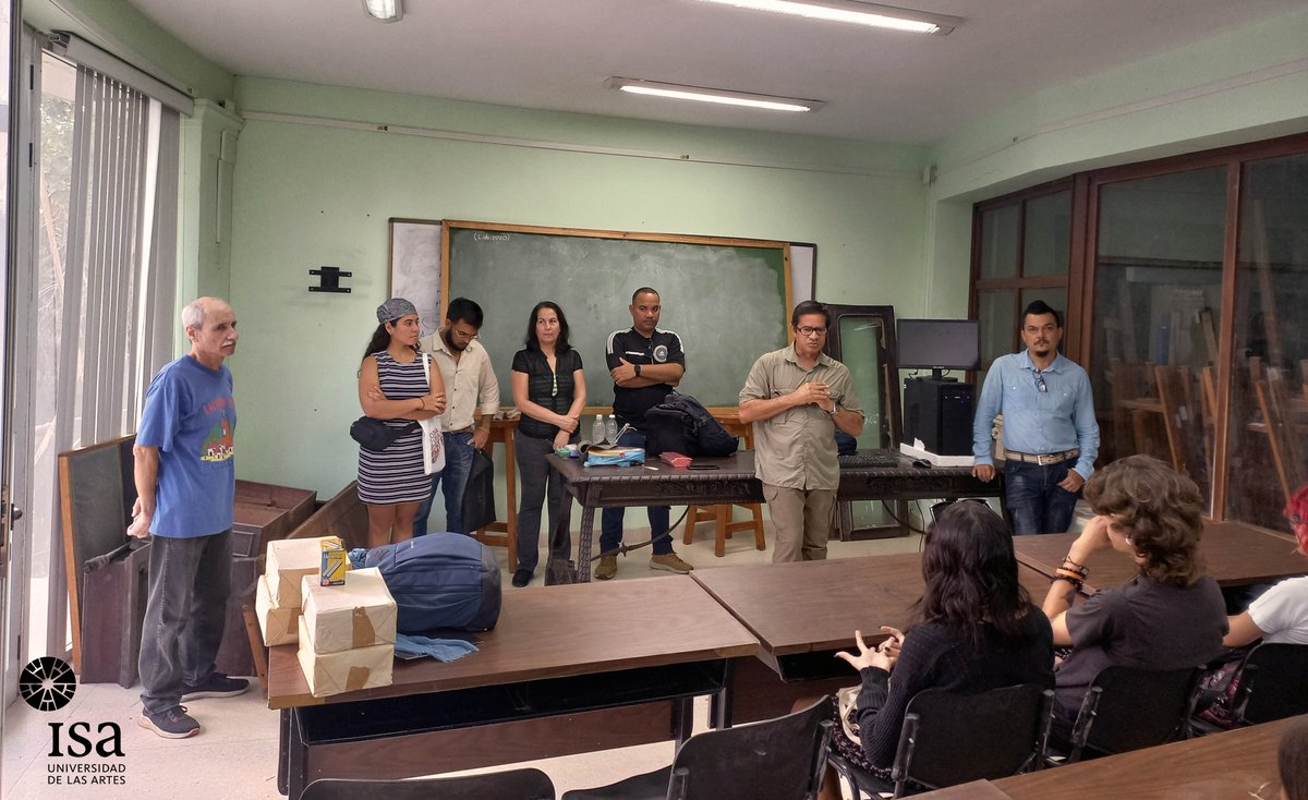 ISA_Universidad's tweet photo. En el día de hoy los principales regentes de @MusicaFacultad, @facultad_teatro, @FDanzario, @famca_isa, @FArtesVisuales  y #FACPC dieron la bienvenida🤗 a los estudiantes de nuevo ingreso pertenecientes al curso académico 2023 de la Universidad de las Artes🤩. 
#ISA_Universidad https://t.co/jYVg0Pg4bW