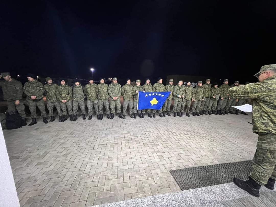 kosovanfooty_EN's tweet photo. Good luck to #Kosova Army while helping our brothers and sisters in #Turkey during this very difficult time! 

You are not alone! 🇽🇰❤️🇹🇷 https://t.co/1vGiwEslPw