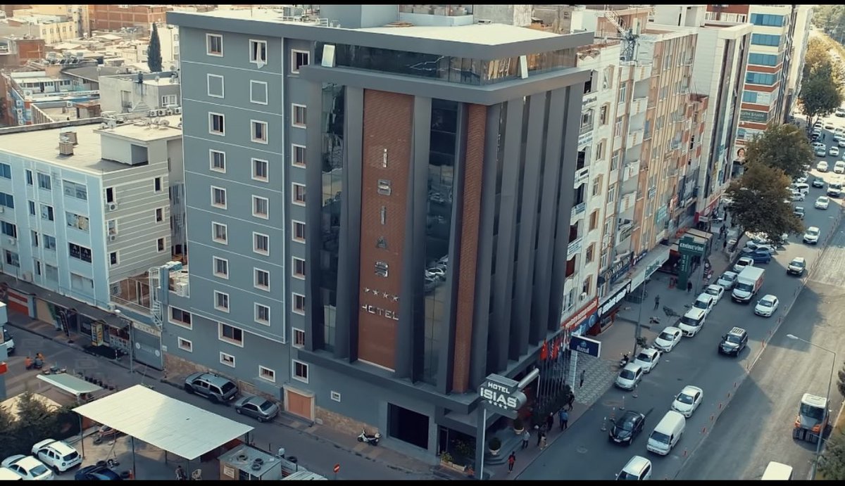 Adıyaman - isias Otel
Enkaz altında kalan çocuklarımız için acilen vinç’e ihtiyaç duyulmaktadır.