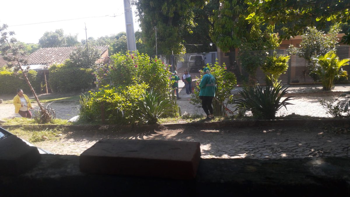 JesusLaraPy's tweet image. 📍Empezamos la semana con una jornada de limpieza en la calle San Ramón de Zeballos Cue.

🚧 ¡Los trabajos continúan!

#JesúsLaraConcejal
#ZeballosCueAvanza