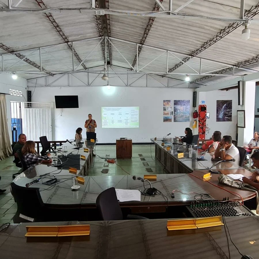 ConcejoDeSVCH's tweet photo. 🔰#Plenaria

Con la participación de Ecomercado el Rebusque Campesino se llevó a cabo Sesión Plenaria Ordinaria del día 03 de febrero, donde expusieron las diferentes propuestas para contribuir al desarrollo rural de las familias campesinas. https://t.co/qxsNrc5zrY