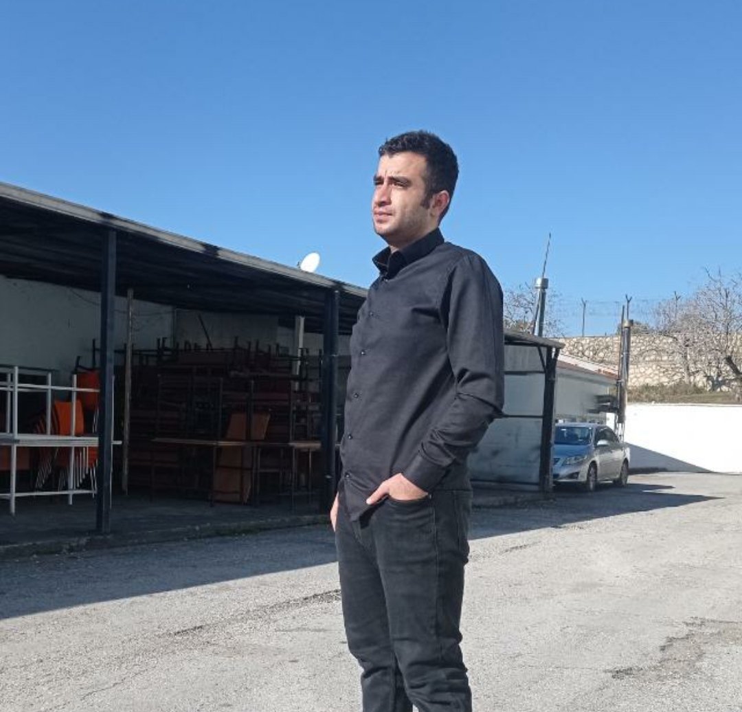 leylailemecnunizm🐴 (@leyla_mecnunizm) on Twitter photo Yol arkadaşımız Ramazan Demirel'e ulaşamıyoruz. Kendisi Gardiyan olarak görev yapmakta, Ulucami Mahallesi Ziya Gökalp Caddesi Ermeni Mezarlığı karşısı Adıyaman / Merkez
<a href="/burakaksak/">Burak Aksak</a> <a href="/LeylaileMecnun/">Leyla ile Mecnun</a> <a href="/onursalyildirim/">onursal yıldırım</a> <a href="/haluklevent/">Haluk Levent ( Ahbap Ekibi )</a> <a href="/OguzhanUgur/">Oğuzhan Uğur</a> <a href="/ahbap/">Ahbap</a> <a href="/taylan1789/">ahmet mümtaz taylan</a> Yol arkadaşımız Ramazan Demirel'e ulaşamıyoruz. Kendisi Gardiyan olarak görev yapmakta, Ulucami Mahallesi Ziya Gökalp Caddesi Ermeni Mezarlığı karşısı Adıyaman / Merkez
<a href="/burakaksak/">Burak Aksak</a> <a href="/LeylaileMecnun/">Leyla ile Mecnun</a> <a href="/onursalyildirim/">onursal yıldırım</a> <a href="/haluklevent/">Haluk Levent ( Ahbap Ekibi )</a> <a href="/OguzhanUgur/">Oğuzhan Uğur</a> <a href="/ahbap/">Ahbap</a> <a href="/taylan1789/">ahmet mümtaz taylan</a>
